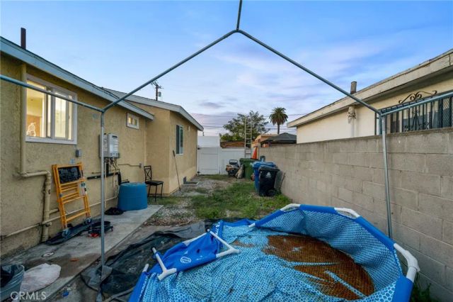 2017 E 112th, Los Angeles, CA 90059