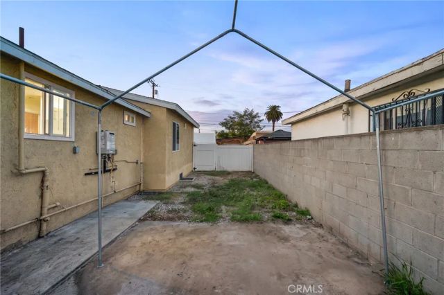 2017 E 112th, Los Angeles, CA 90059