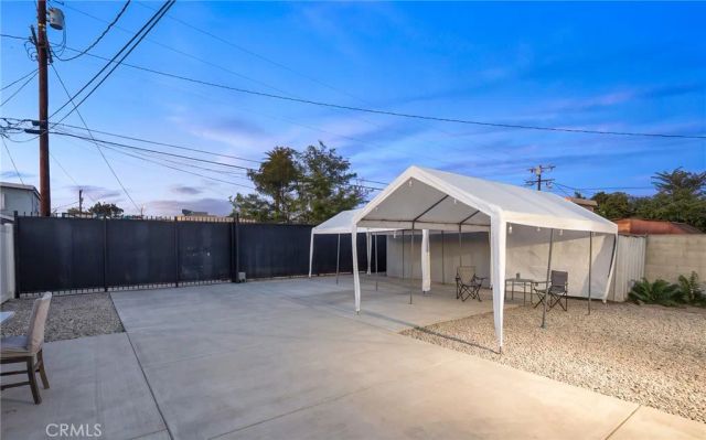 2017 E 112th, Los Angeles, CA 90059