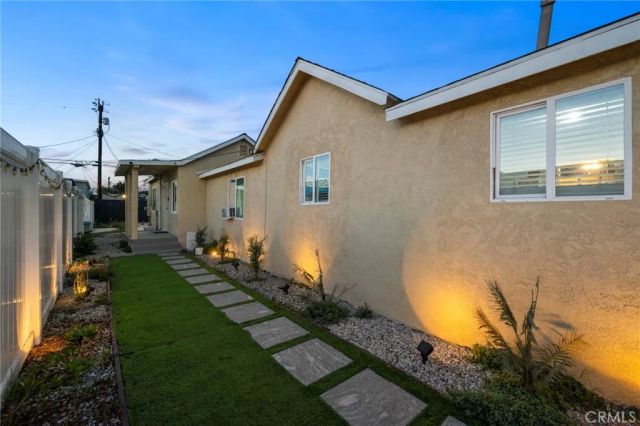 2017 E 112th, Los Angeles, CA 90059