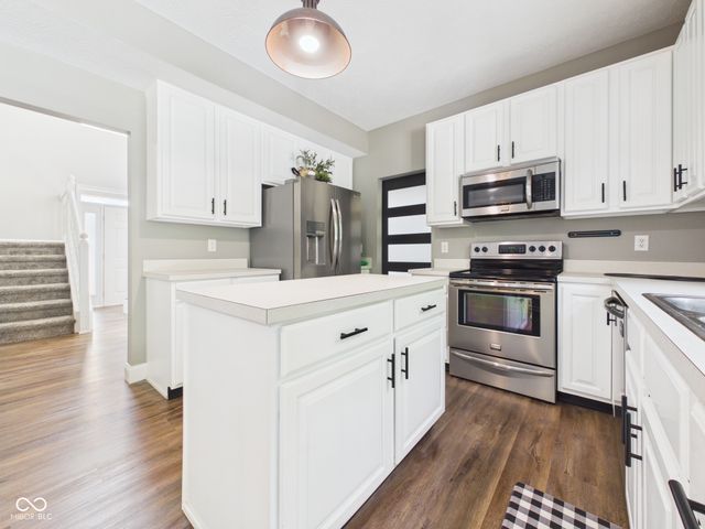 6342 S Cabriolet Way, Pendleton, IN 46064