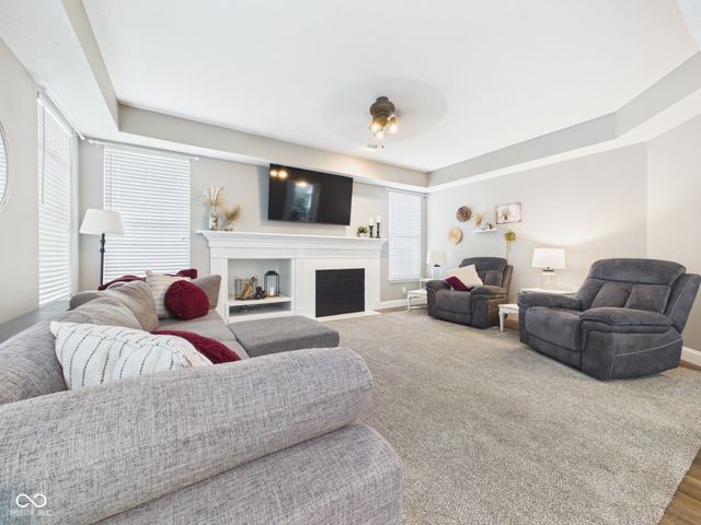 6342 S Cabriolet Way, Pendleton, IN 46064