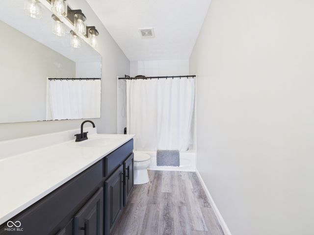 6342 S Cabriolet Way, Pendleton, IN 46064