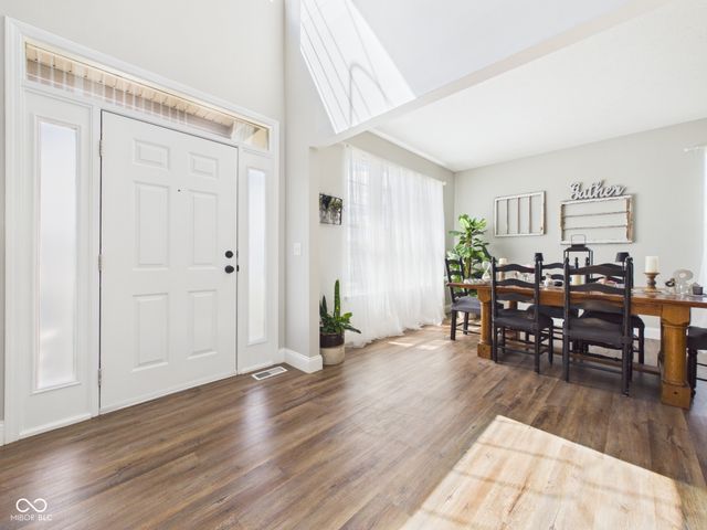 6342 S Cabriolet Way, Pendleton, IN 46064
