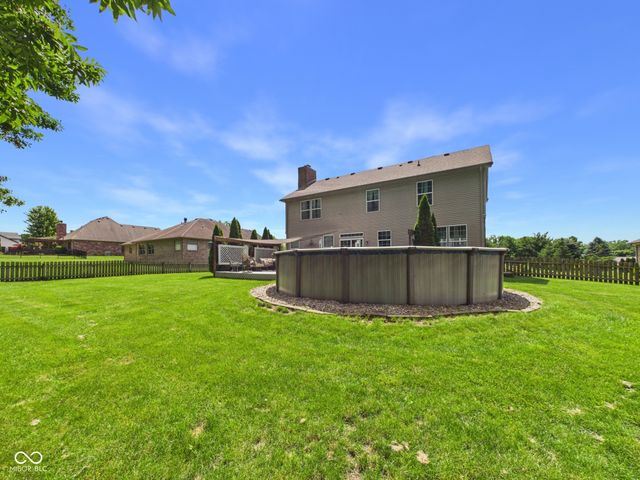 6342 S Cabriolet Way, Pendleton, IN 46064