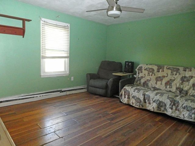 135 East Grove Street, Middleboro, MA 02346