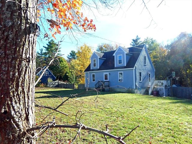135 East Grove Street, Middleboro, MA 02346