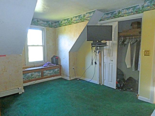 135 East Grove Street, Middleboro, MA 02346