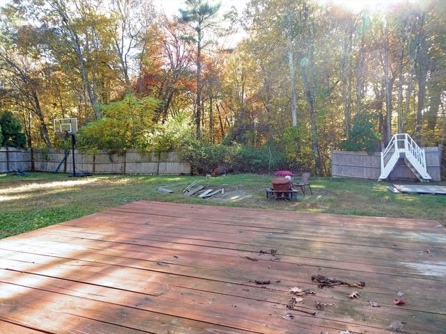 135 East Grove Street, Middleboro, MA 02346