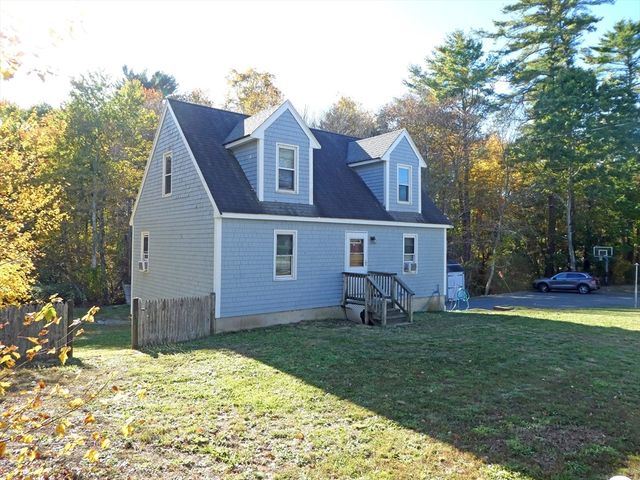 135 East Grove Street, Middleboro, MA 02346