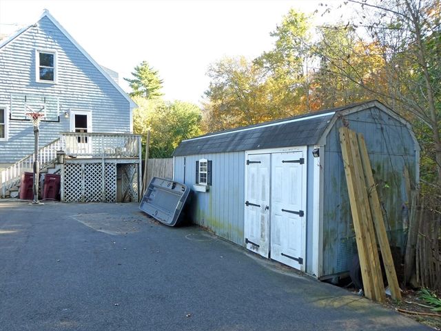 135 East Grove Street, Middleboro, MA 02346