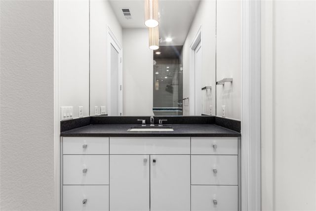 4545 Catina Lane, Dallas, TX 75229