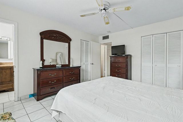 5300 Washington Street E208, Hollywood, FL 33021