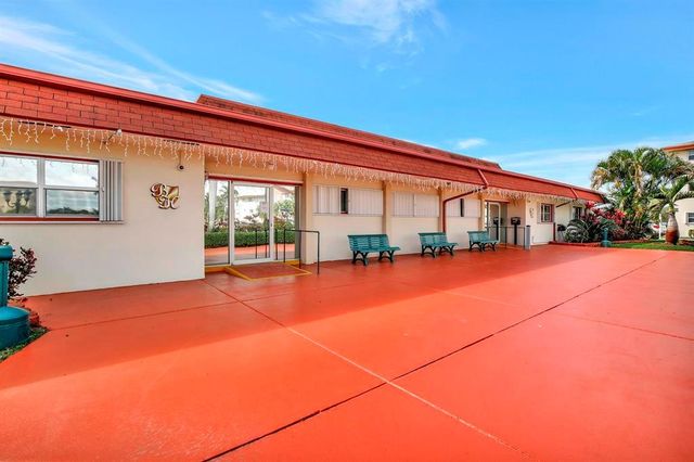 5300 Washington Street E208, Hollywood, FL 33021