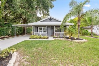 16 DAVIS AVENUE, Umatilla, FL 32784