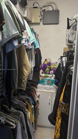 9890 Santos Dr, Cutler Bay, FL 33189