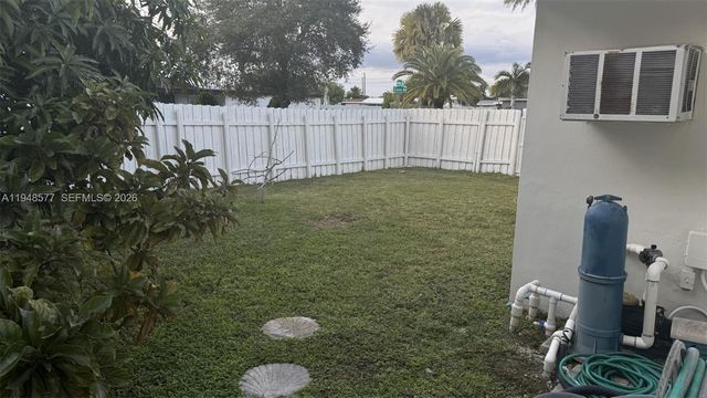 9890 Santos Dr, Cutler Bay, FL 33189