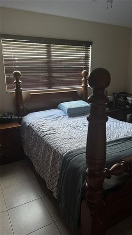 9890 Santos Dr, Cutler Bay, FL 33189