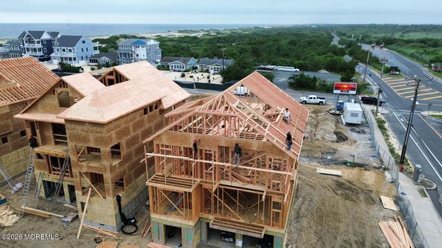 33 23rd Avenue, Seaside Park, NJ 08752