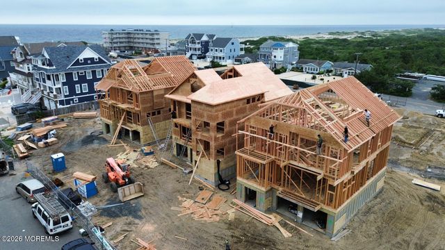 33 23rd Avenue, Seaside Park, NJ 08752