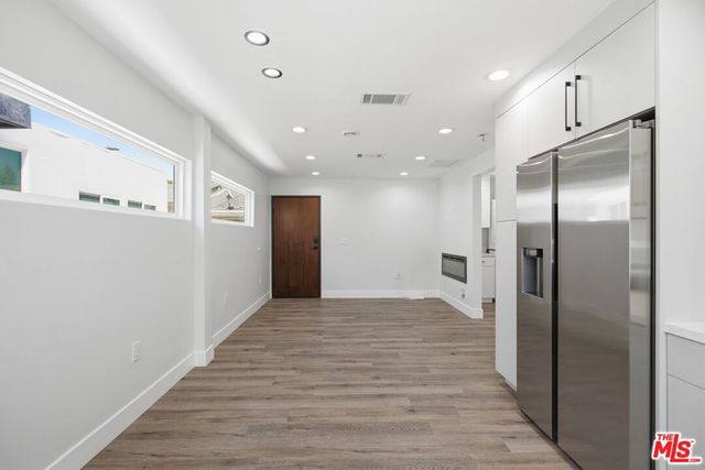 11613 Burbank Boulevard, Los Angeles, CA 91601