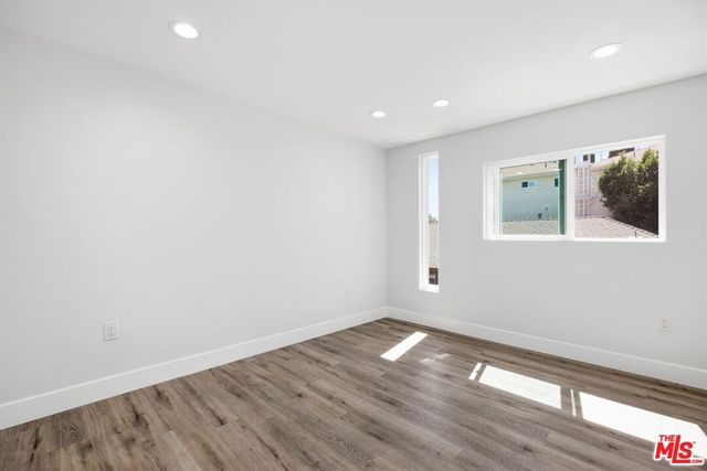 11613 Burbank Boulevard, Los Angeles, CA 91601