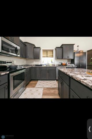 1558 68th Avenue S, Fargo, ND 58104