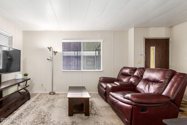 2650 W UNION HILLS Drive 112, Phoenix, AZ 85027