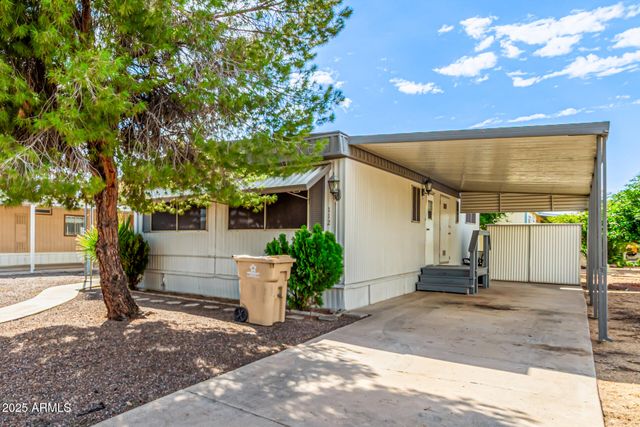 2650 W UNION HILLS Drive 112, Phoenix, AZ 85027