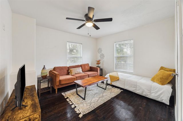 2817 Southmore Boulevard, Houston, TX 77004