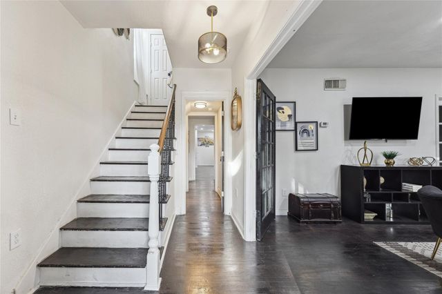 2817 Southmore Boulevard, Houston, TX 77004