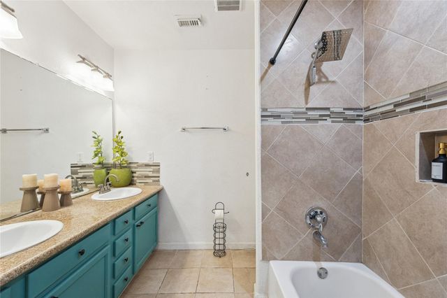 2817 Southmore Boulevard, Houston, TX 77004