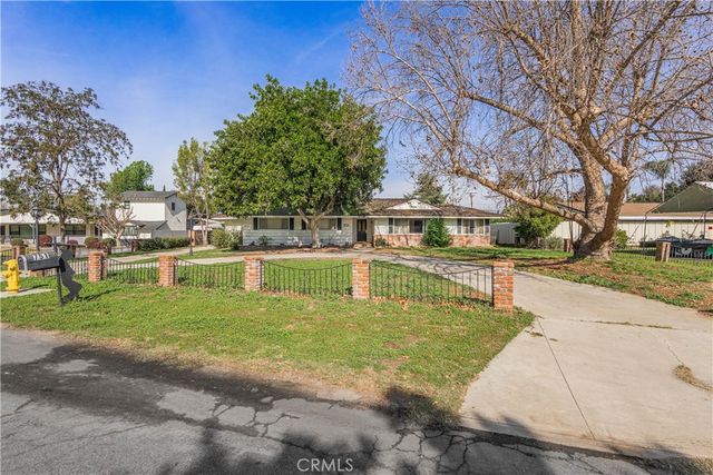 751 S Corrida, Covina, CA 91724