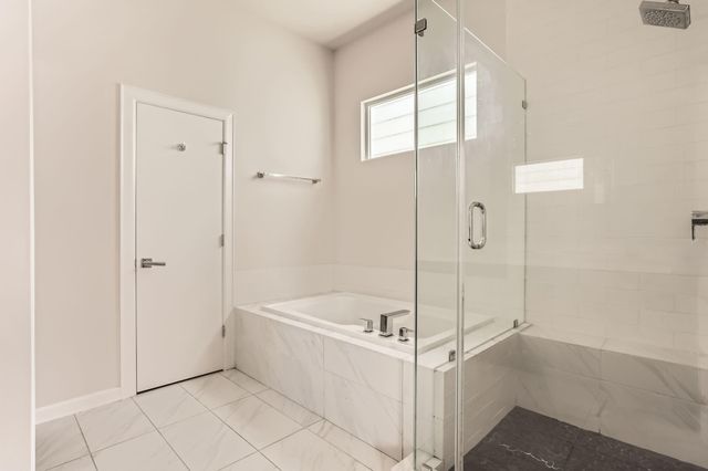 126 Pierce Street, Houston, TX 77002