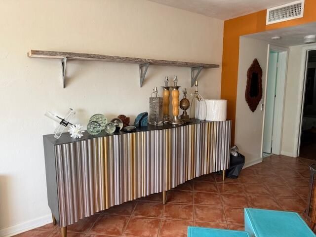 3402 Cynthia Lane 112, Lake Worth Beach, FL 33461