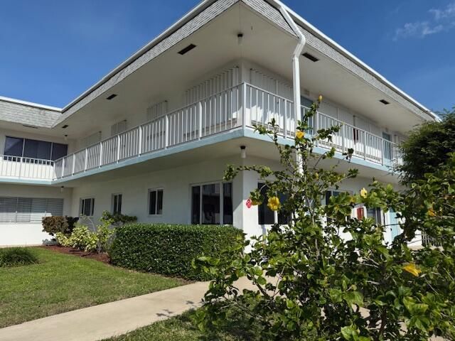 3402 Cynthia Lane 112, Lake Worth Beach, FL 33461