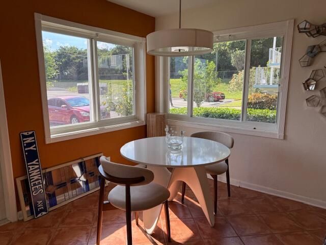 3402 Cynthia Lane 112, Lake Worth Beach, FL 33461