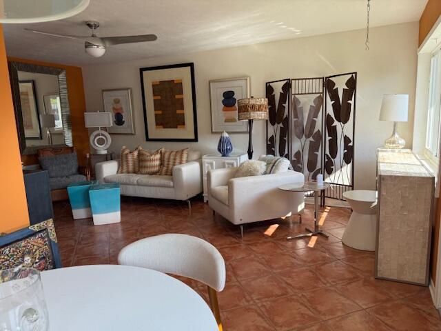 3402 Cynthia Lane 112, Lake Worth Beach, FL 33461