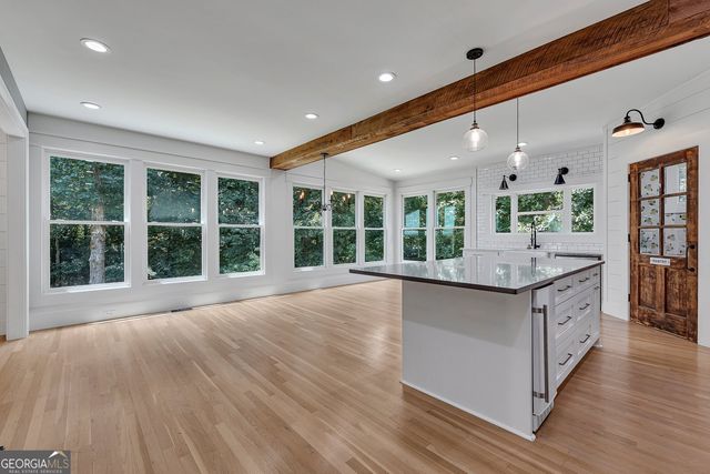 295 W Stowers Drive, Canton, GA 30114