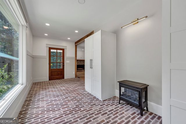 295 W Stowers Drive, Canton, GA 30114