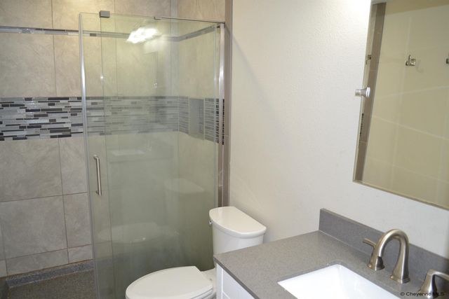 1515 SUMMERSET DR, Cheyenne, WY 82001