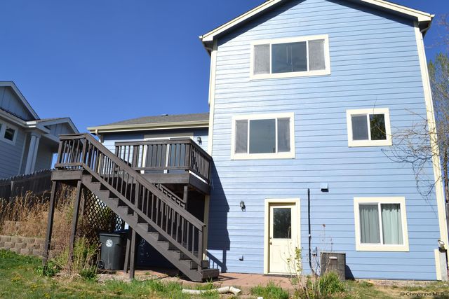 1515 SUMMERSET DR, Cheyenne, WY 82001