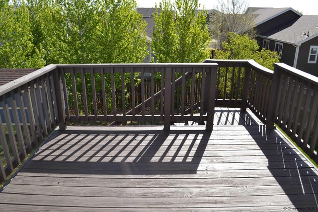 1515 SUMMERSET DR, Cheyenne, WY 82001