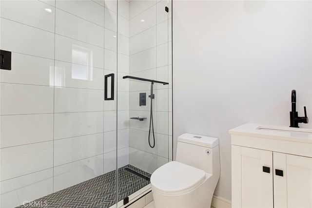 1135 A E Windsor, Glendale, CA 91205