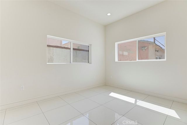 1135 A E Windsor, Glendale, CA 91205