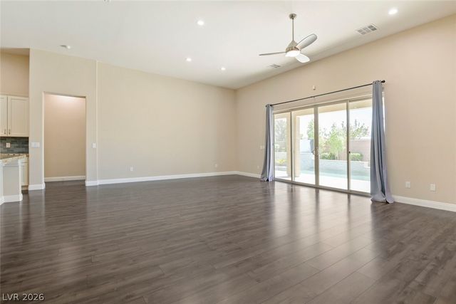 3895 Valles Caldera Court, Las Vegas, NV 89118