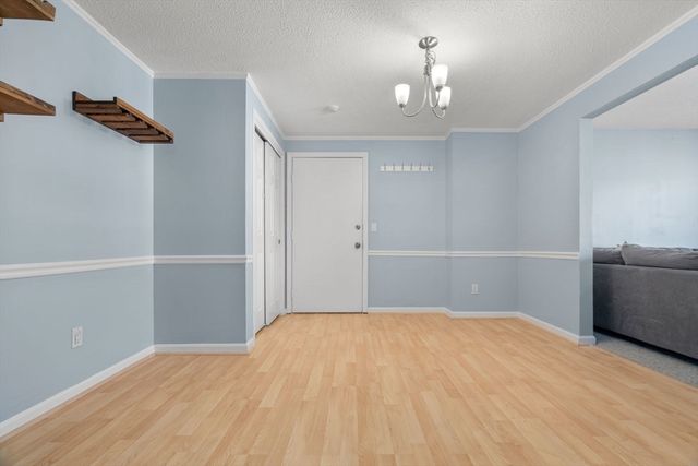 46 Randolph Dr 46, Tewksbury, MA 01876