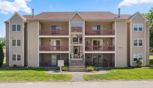 46 Randolph Dr 46, Tewksbury, MA 01876