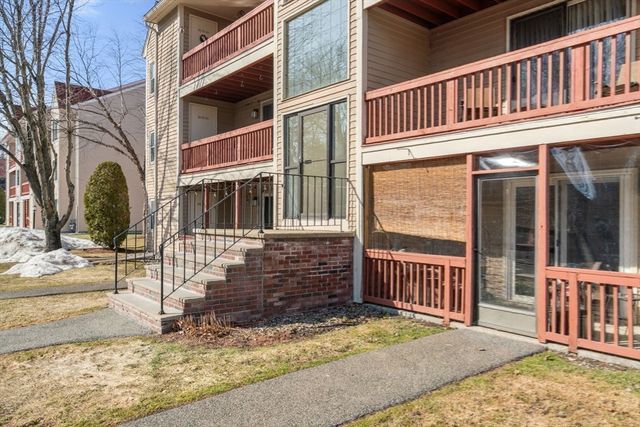 46 Randolph Dr 46, Tewksbury, MA 01876