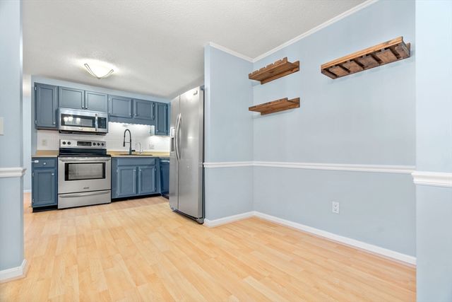 46 Randolph Dr 46, Tewksbury, MA 01876